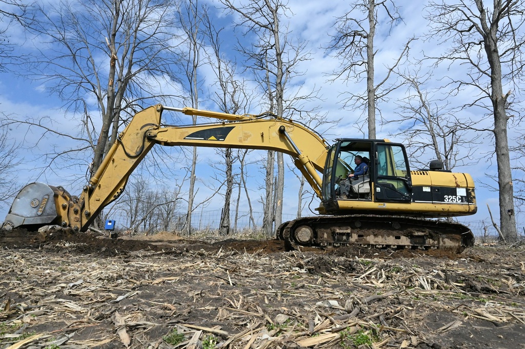 Excavadora CAT 320D L